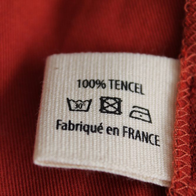 etiquette textile composition : 100% tencel conseils d'entretien Fabriqué en FRANCE